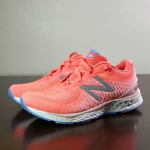 New Balance 880 v10 Fresh Foam Women Running Shoes - Picture 1 of 6